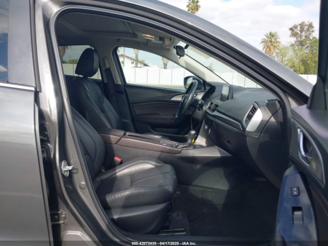 3MZBN1L32JM268582 Mazda Mazda3 Touring