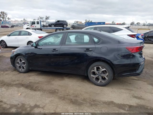 3KPF24AD7ME301603 KIA Forte Lxs