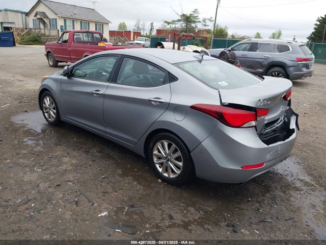 KMHDH4AE2FU300552 Hyundai ELANTRA SE
