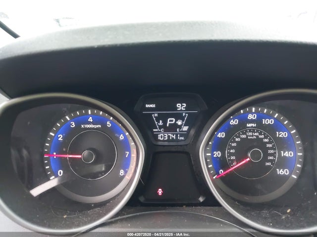 KMHDH4AE2FU300552 Hyundai ELANTRA SE