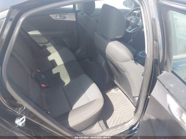 3KPF24AD7RE735642 KIA Forte Lxs