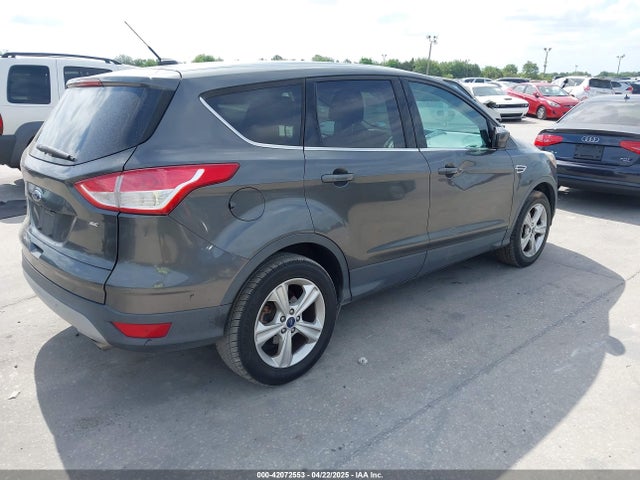 1FMCU0G7XFUA89965 Ford ESCAPE SE