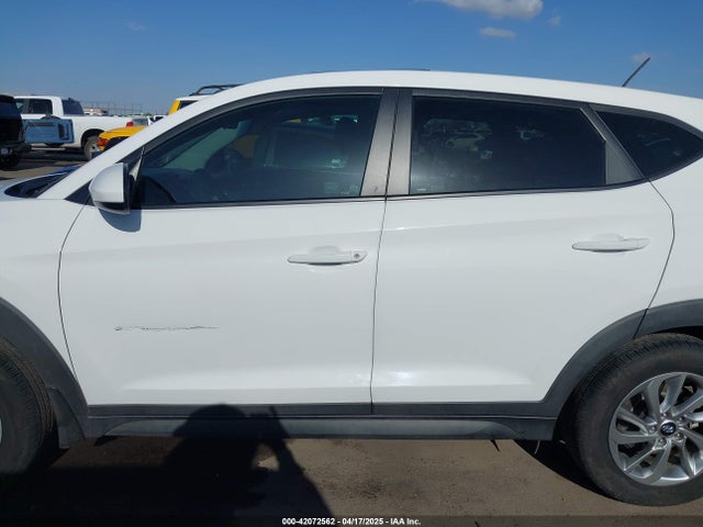 KM8J23A48GU212421 Hyundai TUCSON SE