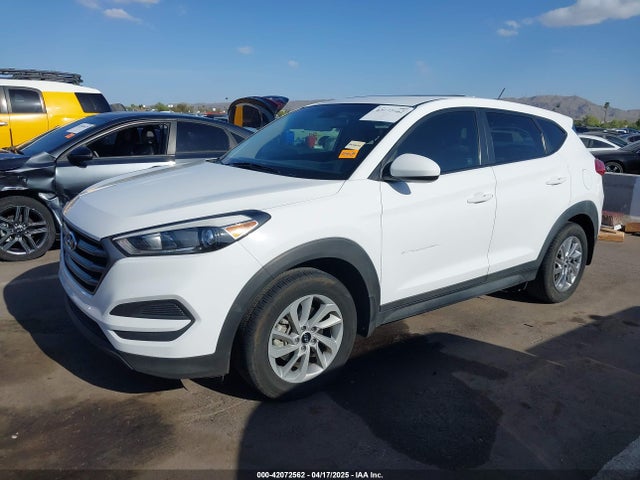 KM8J23A48GU212421 Hyundai TUCSON SE