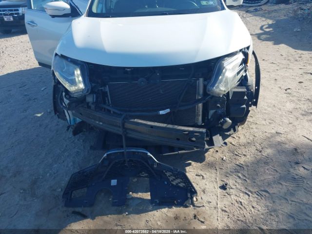 5N1AT2MV4FC888333 Nissan Rogue Sl