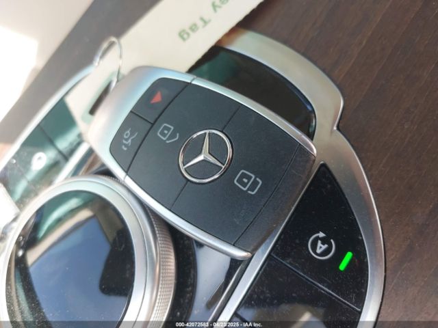 55SWF8EB2KU316763 Mercedes-Benz C 300 4matic