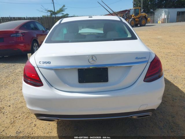 55SWF8EB2KU316763 Mercedes-Benz C 300 4matic