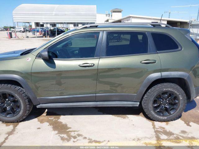 1C4PJMBN7KD287506 Jeep Cherokee Trailhawk 4x4