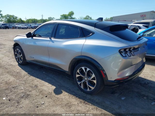 2021 FORD MUSTANG MACH-E 3FMTK3SU7MMA02271 Photo 2