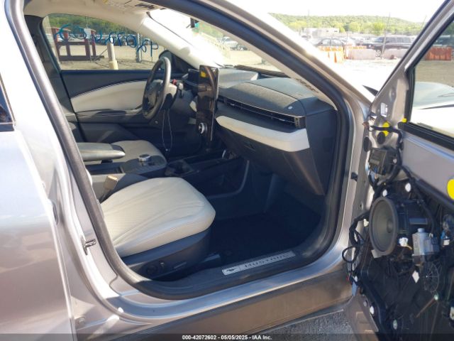 2021 FORD MUSTANG MACH-E 3FMTK3SU7MMA02271 Photo 4