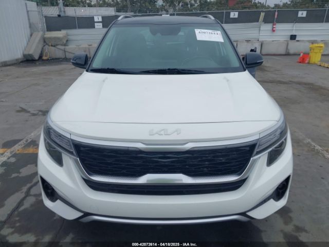 KNDEUCAA0N7245608 KIA SELTOS S