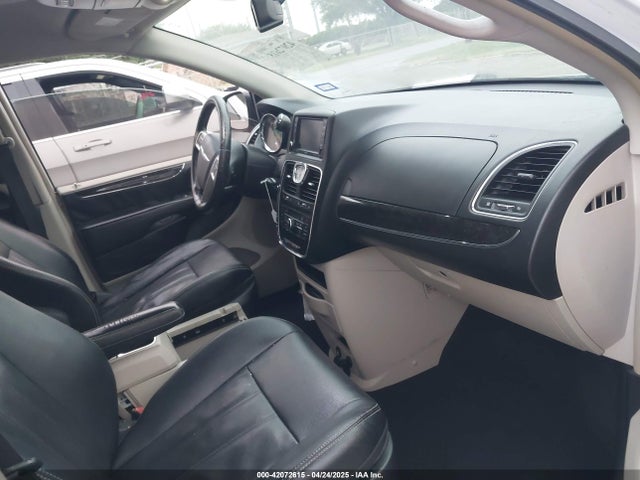 2C4RC1BG0FR551901 Chrysler Town & Country Touring