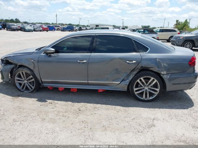 1VWDT7A31HC048317 Volkswagen Passat 1.8t R-line