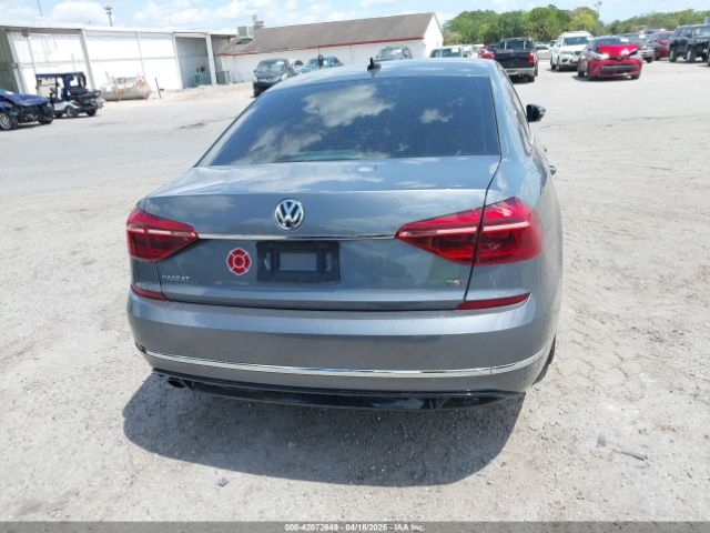 1VWDT7A31HC048317 Volkswagen Passat 1.8t R-line