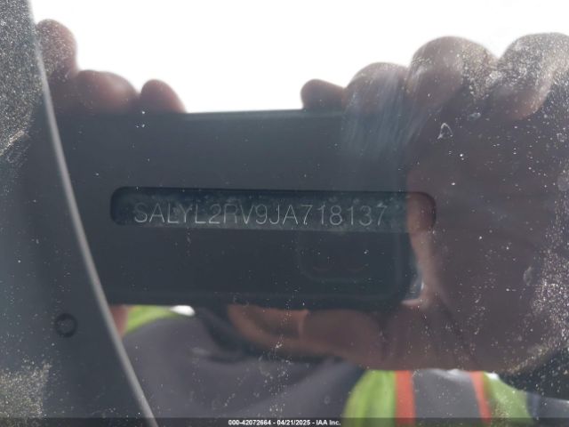 SALYL2RV9JA718137 Land Rover Range Rover Velar P380 Se R-dynamic