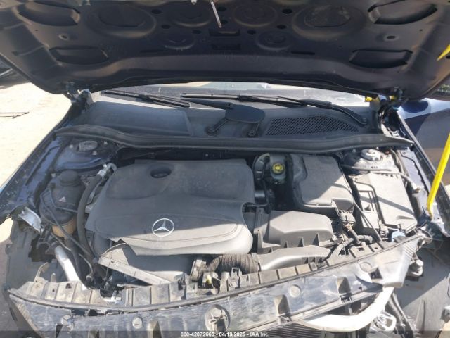 WDCTG4GB9HJ339525 Mercedes-Benz Gla 250 4matic