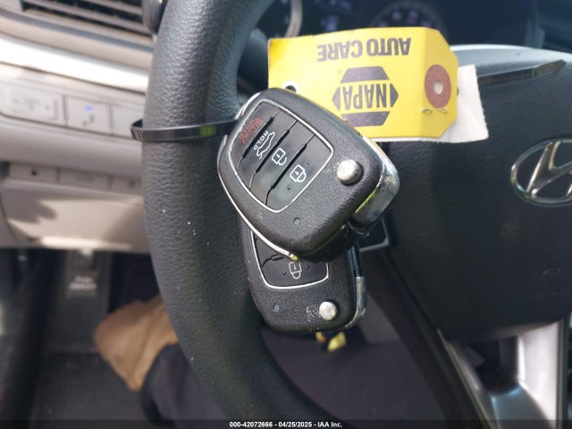 5NPE24AF0JH635282 Hyundai SONATA SE