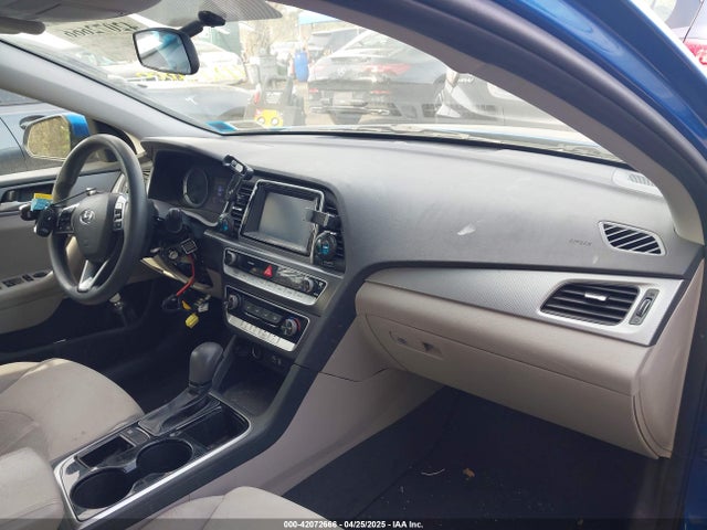 5NPE24AF0JH635282 Hyundai SONATA SE