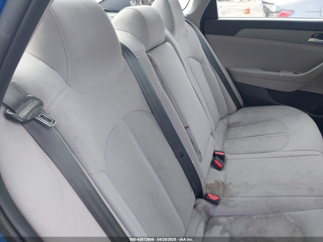 5NPE24AF0JH635282 Hyundai SONATA SE