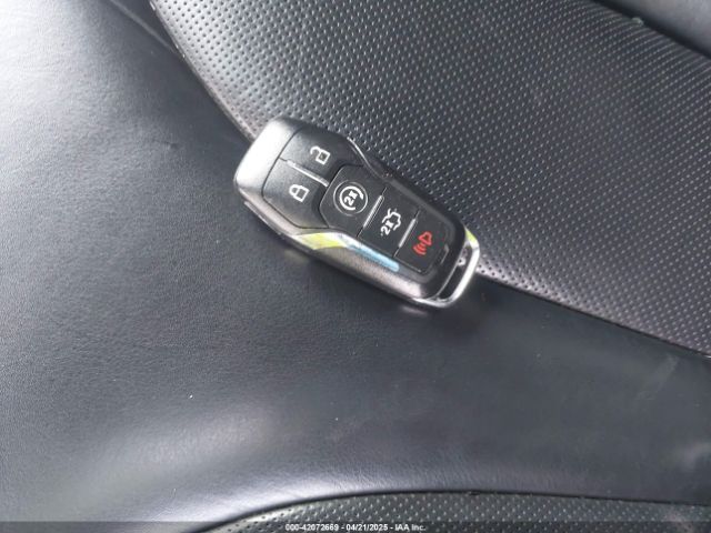 2LMPJ6KR2HBL52209 Lincoln Mkx Select