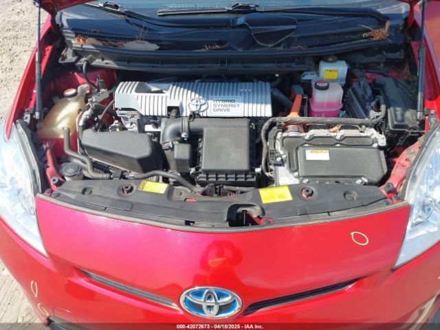 JTDKN3DU6F1883985 Toyota Prius Two
