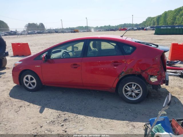 JTDKN3DU6F1883985 Toyota Prius Two