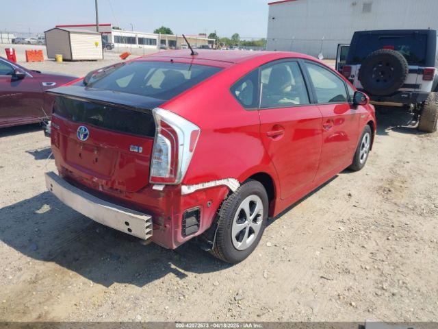 JTDKN3DU6F1883985 Toyota Prius Two