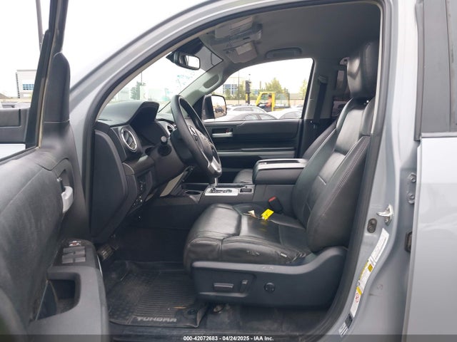 5TFDY5F1XJX689903 Toyota Tundra Sr5 5.7l V8