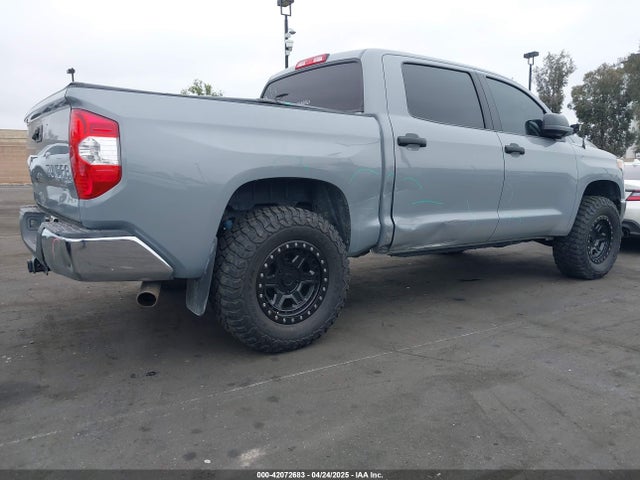 5TFDY5F1XJX689903 Toyota Tundra Sr5 5.7l V8