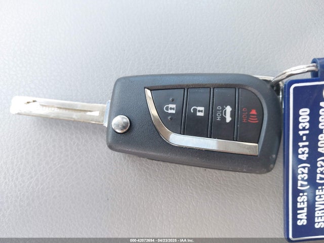 4T1B11HK5KU702176 Toyota CAMRY SE