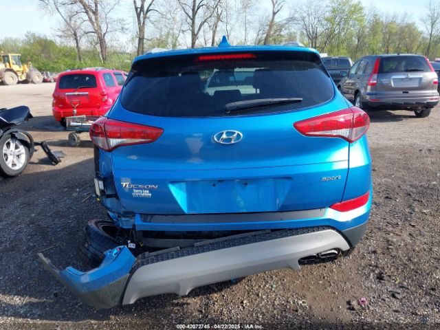 KM8J33AL1JU693916 Hyundai Tucson Sport
