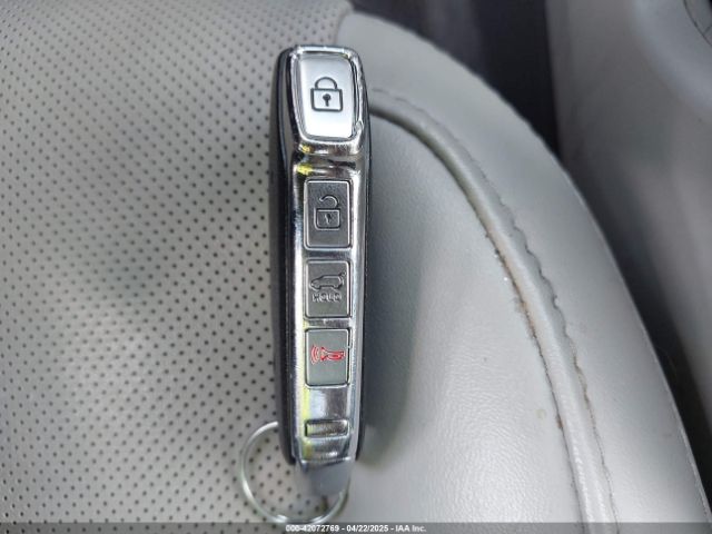 5XYP64HC7LG018450 KIA Telluride S