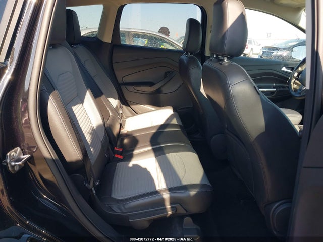 1FMCU9GD0KUA67526 Ford ESCAPE SE