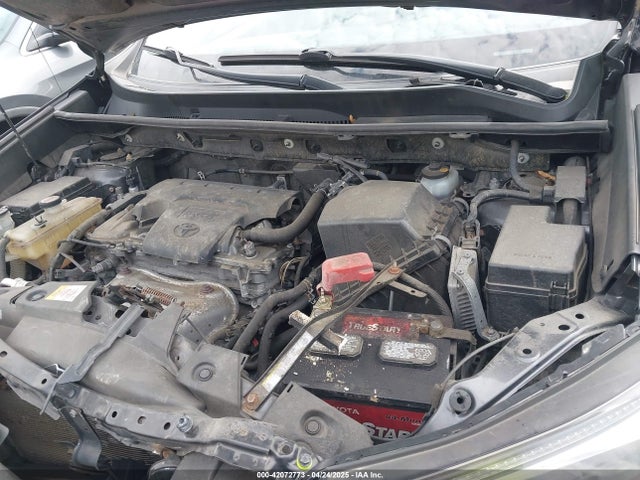 Toyota RAV4 LE 2018 JTMBFREV3JJ190842 Image 10
