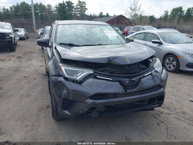 Toyota RAV4 LE 2018 JTMBFREV3JJ190842 Image 12