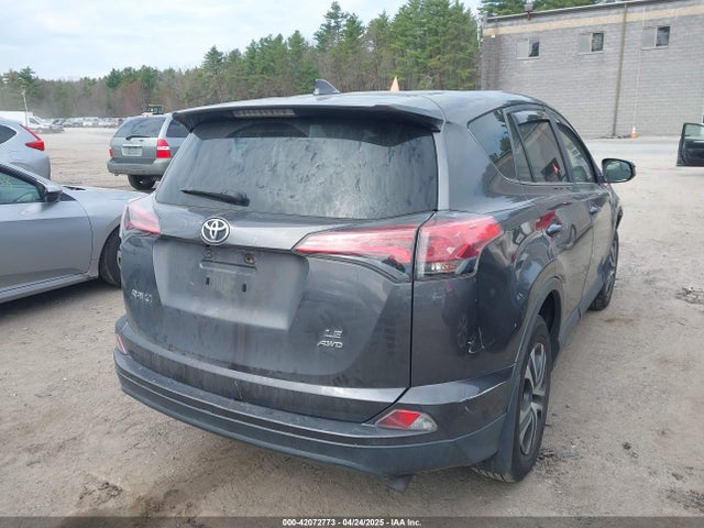 Toyota RAV4 LE 2018 JTMBFREV3JJ190842 Image 4