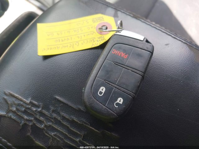 1C4RJEAG2EC144930 Jeep Grand Cherokee Laredo