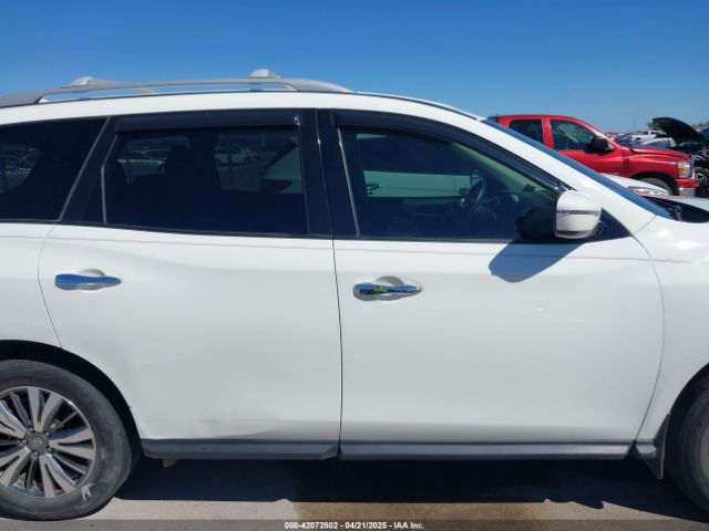 5N1DR2AN0LC581267 Nissan Pathfinder S 2wd