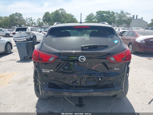 JN1BJ1CP9JW181251 Nissan Rogue Sport Sv