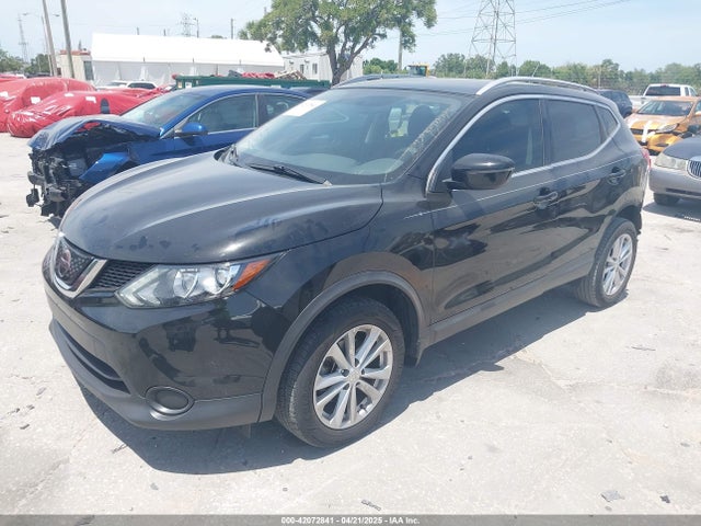 JN1BJ1CP9JW181251 Nissan Rogue Sport Sv