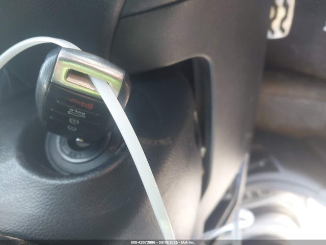 KNADN4A34E6352924 KIA Rio Sx
