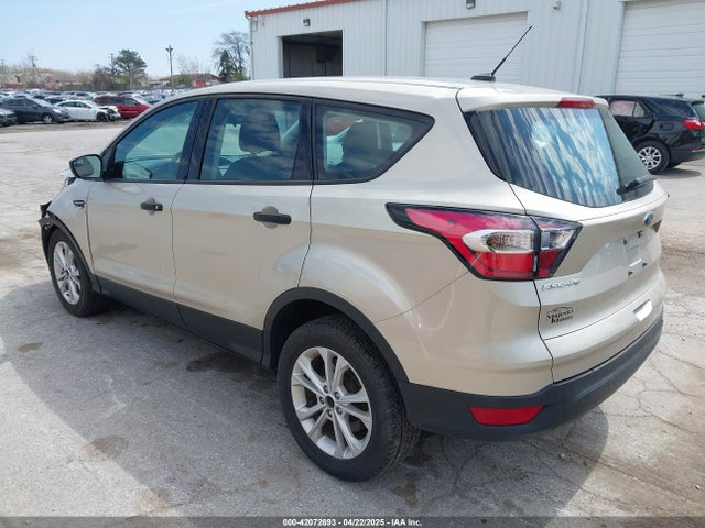 Ford ESCAPE S 2017 1FMCU0F78HUB97666 Image 3