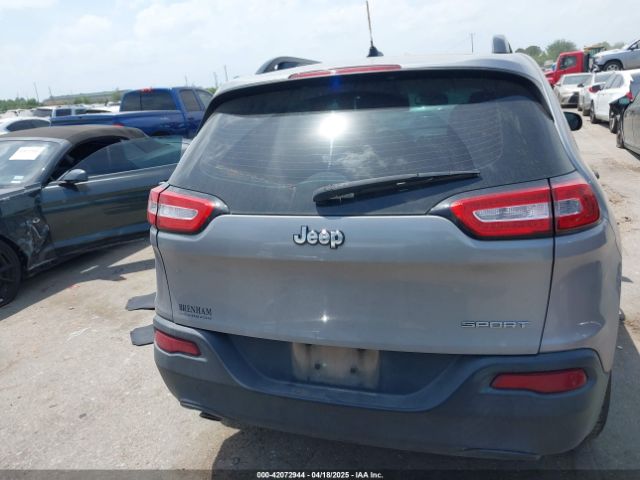 1C4PJLAB3FW711789 Jeep Cherokee Sport