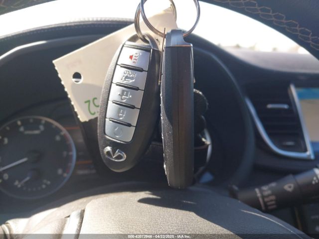 3PCAJ5M35KF120657 Infiniti Qx50 Essential