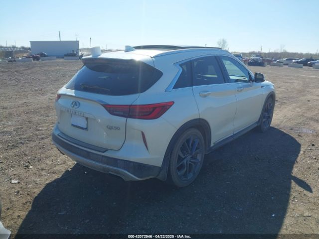 3PCAJ5M35KF120657 Infiniti Qx50 Essential