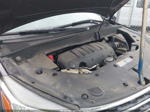 1GNKVHKD8HJ325579 Chevrolet Traverse 2lt