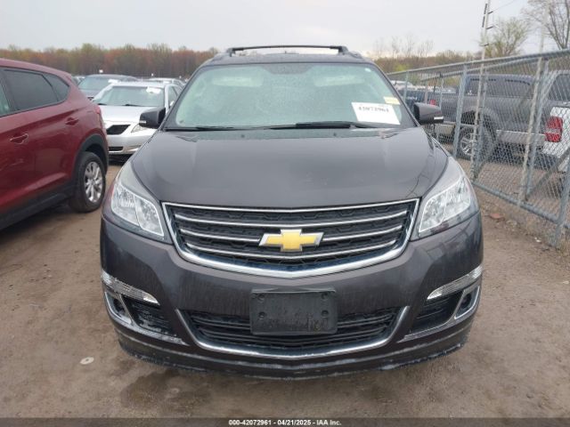 1GNKVHKD8HJ325579 Chevrolet Traverse 2lt