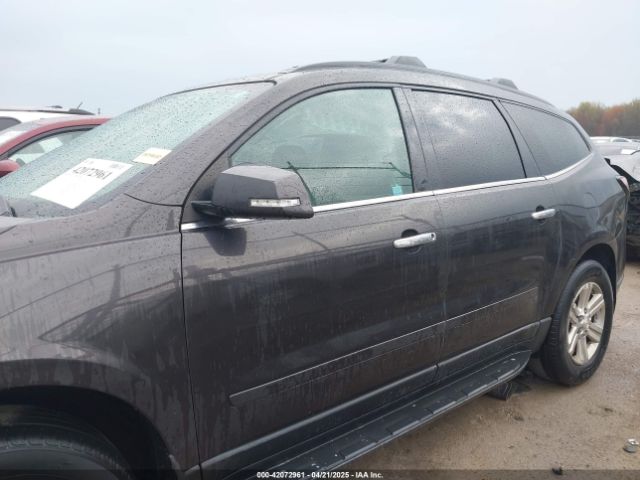 1GNKVHKD8HJ325579 Chevrolet Traverse 2lt