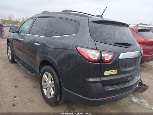 1GNKVHKD8HJ325579 Chevrolet Traverse 2lt