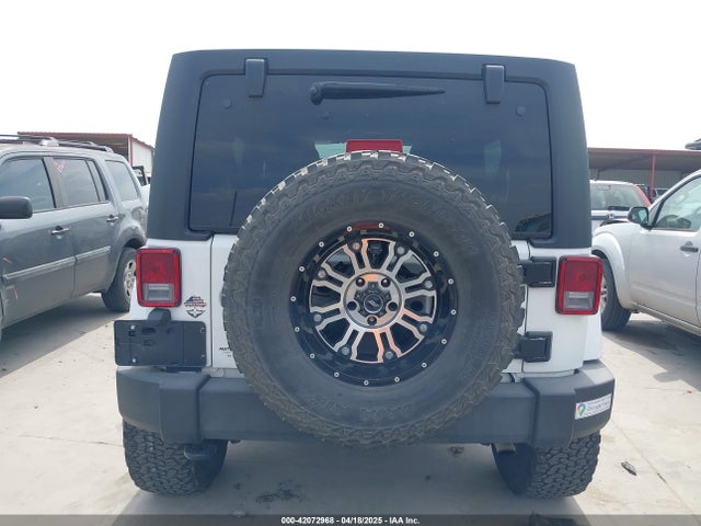 1C4HJWEG1JL801934 Jeep Wrangler Jk Unlimited Sahara